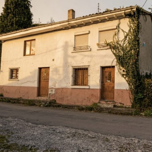 Casa Xana con finca de 2.800 m² en Noreña (Siero) con opción a 2 chalets